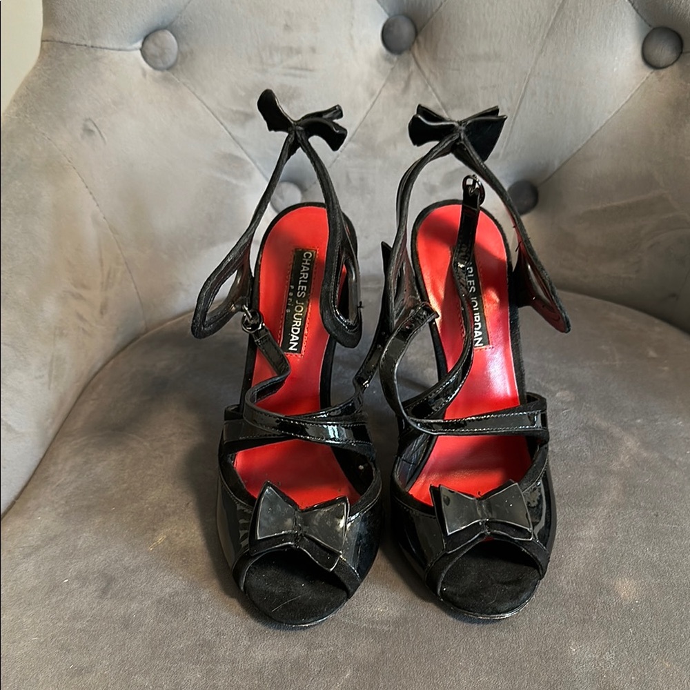 Charles Jourdan Black Women's Heels with Bow Detail